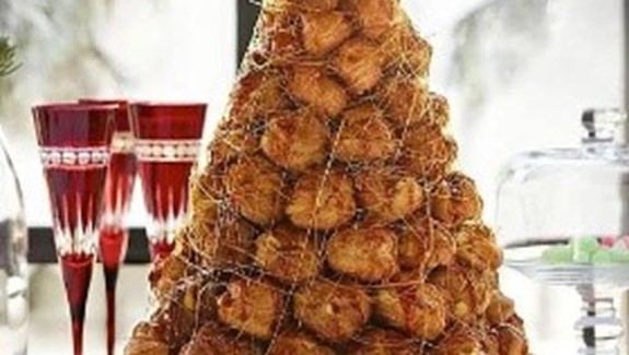 CROQUEMBOUCHE